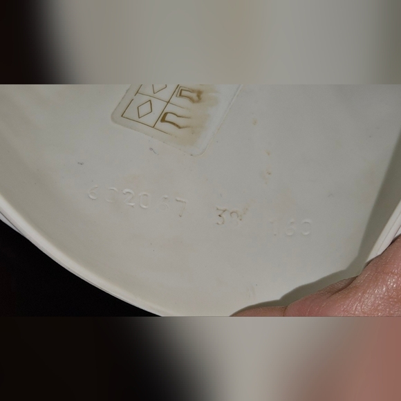 Gucci Marmont Slides White Size 38 Used - Picture 12 of 12